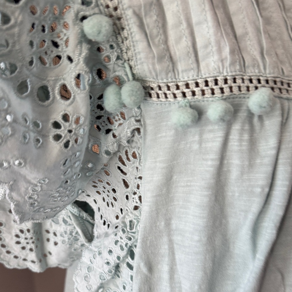 Lot of 2 jcrew Red and Light Green Lace Sleeve Tops - Picture 3 of 9